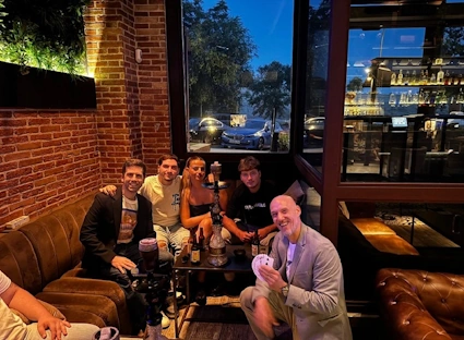 Magia de cerca de dos magos